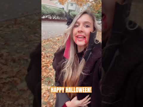 Happy Halloween! I was a Vampiress!!