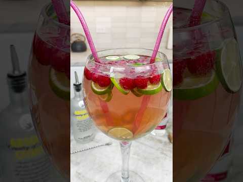 Fruity Vodka Sangria #cocktail