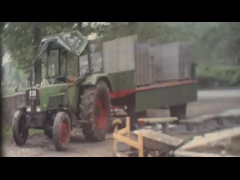 Construction of our machine hall - original photograph 1984