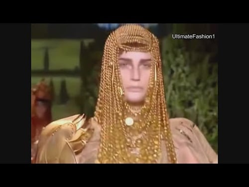 Christian Dior Haute Couture Fall Winter 2006 - backstage & full show