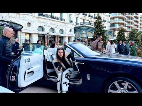 High-Society Arrival: Elegant Woman Steps Out of a Rolls-Royce 💫