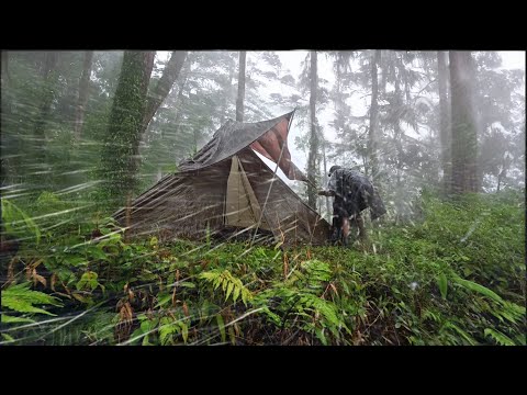 CRAZIEST THUNDERSTORM I EVER MET ⚡ CAMPING IN HEAVY RAIN || VERY HEAVY RAIN CAMPING