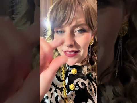 Schiaparelli up closeLets go touch some stuff!!💕💚 #short #shorts #focisca