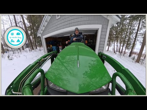 John Deere 2025R Snow Pushing: See It With #insta360 !
