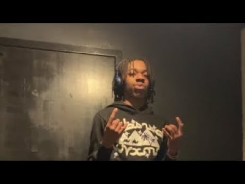 Why do they do this too me chat😭🙏🏽