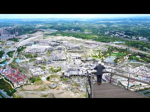 8 Abandoned Chinese Tourist Sites: One Cost $240B! Dozens of Rolls-Royces Now a Car Graveyard