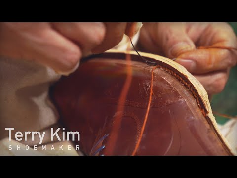 Quiet Craftsmanship: Hand-Dyed Wingtip Oxford Shoes