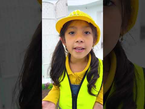 Maddie Learns to Be Fair at the Car Shop! 🚗🔧