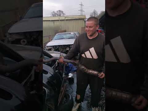 nothing worse than when you can't fit all your bits in the car 🤣🤣 #problem #z3 #e36 #bmw #funny