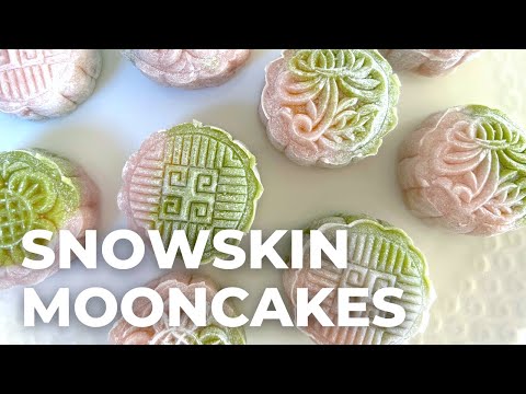 Matcha & Strawberry Snowskin Mooncake Recipe 🥮 冰皮月饼 | Custard Filling with Strawberry 🍓50g size