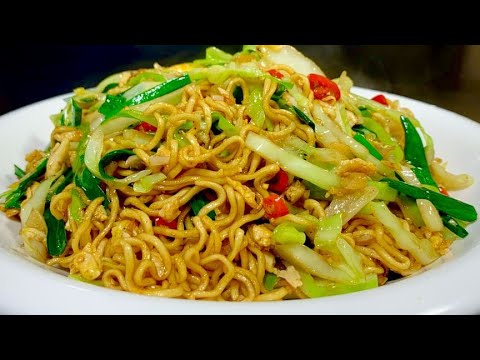 Do not scald fried instant noodles with boiling water. I will teach you a trick. It is delicious