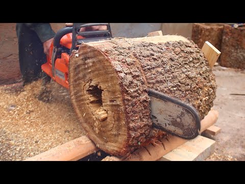 Crafting A Remarkable Dining Table from Discarded Wood Logs // Great Idea To Recycle Discarded Wood