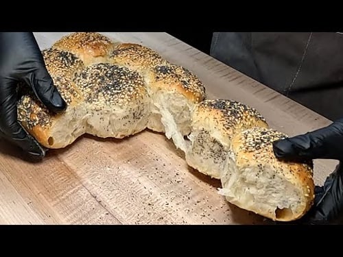 No-Knead Seeded Rolls in an Iron Skillet (EASY Recipe)
