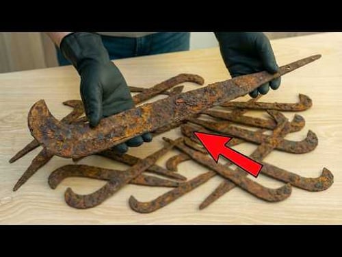 Very few people know this secret! Restoration The Rusty "NIKE" Knife & Vaseline Hack?