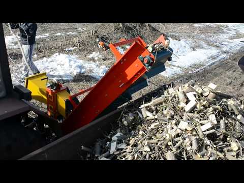 ПРИЦЕП ДРОВ ЗА 45 МИНУТ! Измельчитель веток на трактор ТОВ "ШКИВ" Работа измельчителя веток!