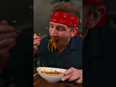 The ULTIMATE Thai Noodle Tour!!