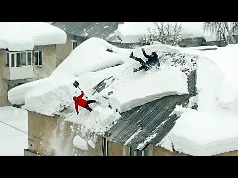 Idiot Snow Removal: Massive Roof Avalanche | Extreme Dangerous Plow Truck Fails #6