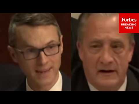 'I'm A Little Bit Skeptical': Walkinshaw Asks USPS Head About Federal Employees Compensation Act