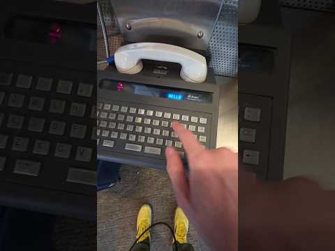 how Deaf people use payphones