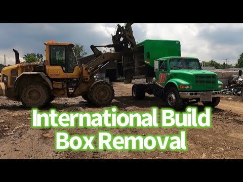 International 4700 Build, Mickey Box removal!