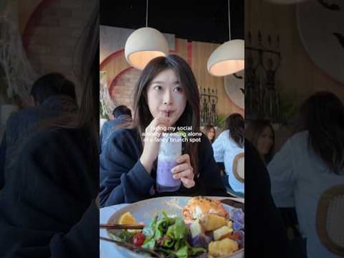 introvert eating alone | facing my fears