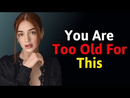9 Things Men Over 40 Should NEVER Wear on a Date | Younger Women Find These Unattractive