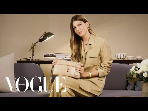 Bianca Brandolini rivela cosa custodisce nella sua borsa Loro Piana | Vogue Italia