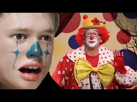 CLOWN REACTS TO HORROR STORIES