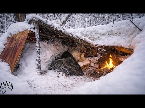 Surviving the COLDEST night of the year | No sleeping bag -35º