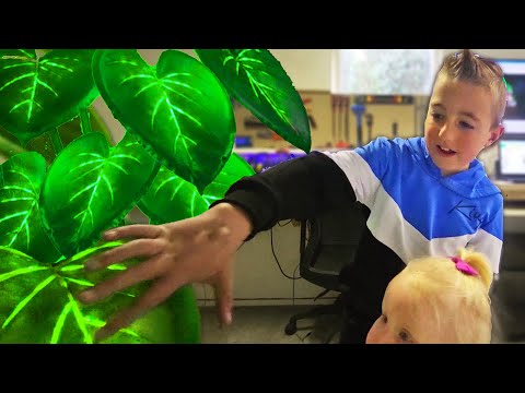 I 3D Printed a Robotic Plant..