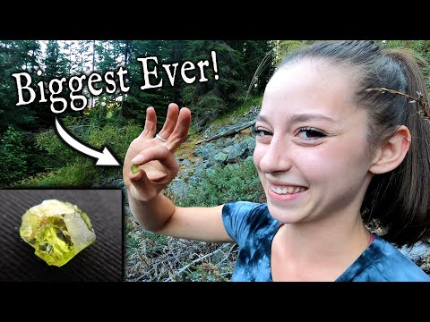 BIGGEST Gemstone EVER found on Peridot claim!