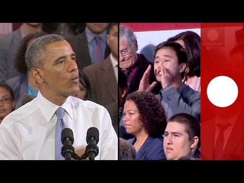 Video: Obama confronts heckler at immigration speech