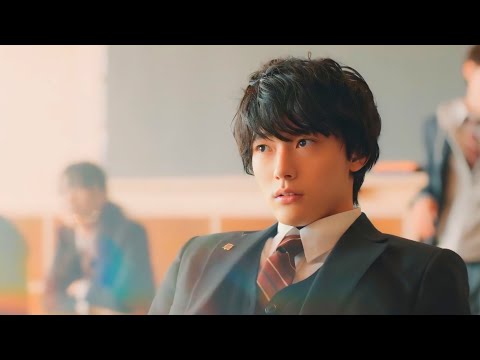 طالب بيقع في حب بنت من اول نظره لكن بيختفى فجأه وبيرحع تاني يقابلها لكن بيكون اتغير وبقا بارد وقاسي