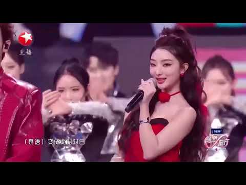 【2025东方卫视跨年晚会·纯享回顾】檀健次、张凌赫歌曲直击人心!林忆莲、胡歌、黄景瑜等大咖亮相跨年舞台,群星云集共度跨年夜!#东方卫视跨年晚会 #歌曲纯享