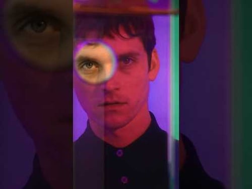 Luminous vibrations at Milan Design Week