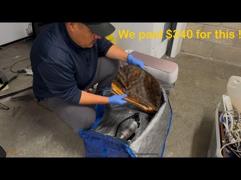 We were shocked with this storage! Abandoned Storage Unit over $1,000 in profit