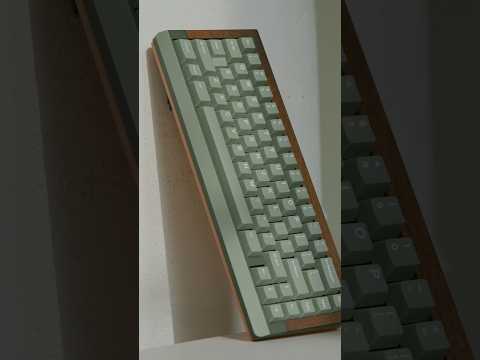 A Keyboard Centerpiece #desksetup #mechanicalkeyboard