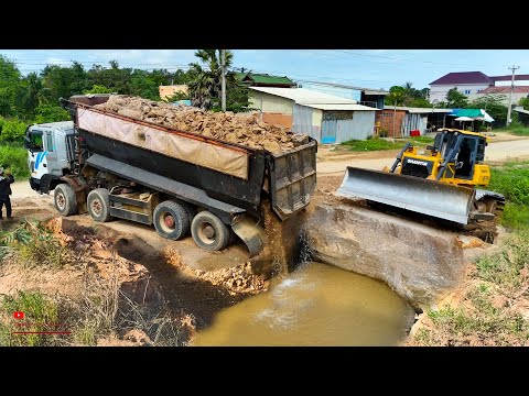First Start Over Project! Large Soil At Back Cutting was deleting With dozer & Dumper Trucks t25