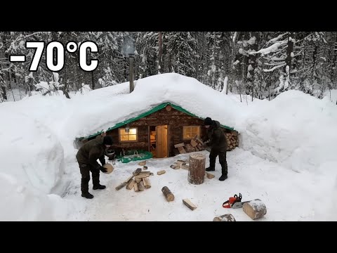 Surviving –70°C: Two Men Build a Warm 2-Bedroom Underground House