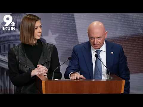 "They tried to jail us — but the grand jury said no": Mark Kelly, Elissa Slotkin