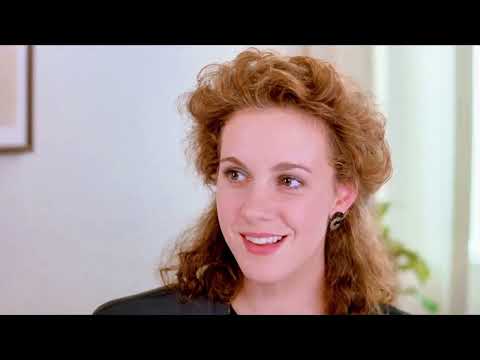 12岁男孩一夜变大10岁,哪里都变大了,可把妈妈给吓坏了,19分钟看完1988年奇幻喜剧电影《长大》