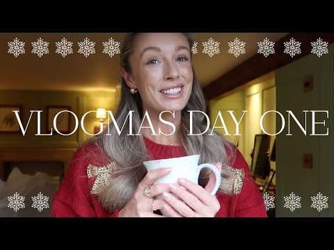 WELCOME TO VLOGMAS 🎄Christmas Install, Festive Baking & Wreath Making | Christmas in the Cotswolds