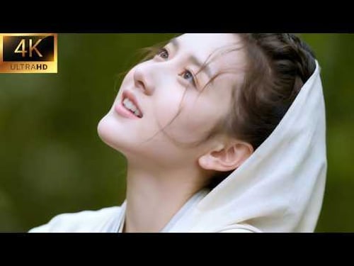 Feathered Goddess:Girl in Disguise Wreaks Havoc, Hair Down Moment Stuns the Whole Kingdom!