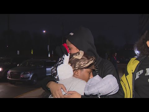 Vigil honors 14-year-old killed in one of two shooting incidents in the Loop