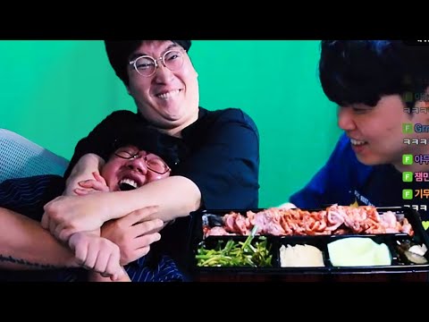 내 오리 건들지 말라했지