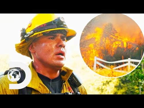 Firefighters Struggle To Contain A Raging Wildfire Burning Resident Homes | Cal Fire