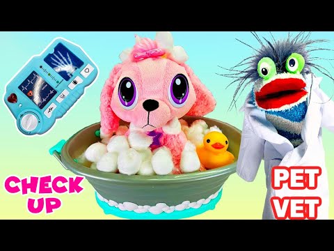 Fizzy the Pet Vet Gives Cute Pink Puppy a Checkup and Bubble Bath