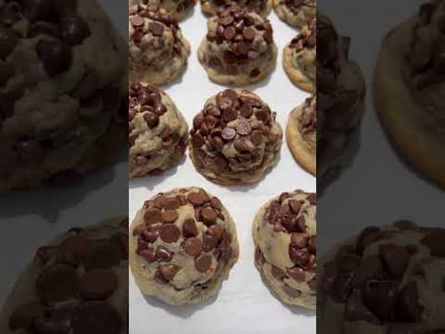 Chunky chocolate chip 🤤 #cookie #cookies #florida #delicious #dessert #love #bakery