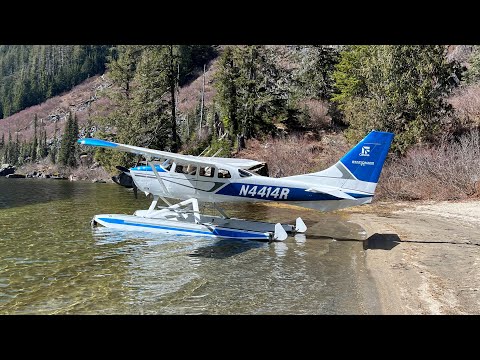 Cessna 206 Amphibian Small Mountain Lake