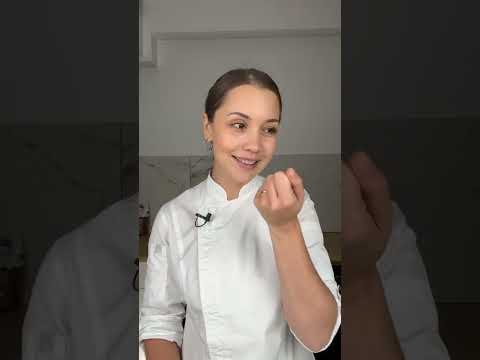 Raspberry filling for the Pistachio Raspberry Cake🔥 Instagram Live recording